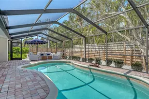734 Birdsong Ln, Sarasota, FL 34242 - Photo 5