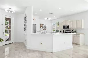 4316 Callista Ln, Sarasota, FL 34243 - Photo 9