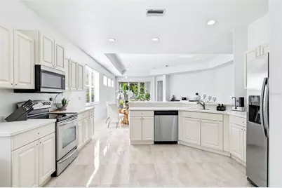 4316 Callista Lane, Sarasota, FL 34243 - Photo 13