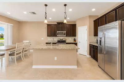 7822 110th Avenue E, Parrish, FL 34219 - Photo 9