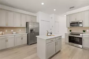 5101 Cedarleaf Ln, Orlando, FL 32829 - Photo 17