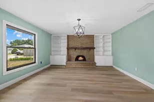 2818 Olympic St, Sarasota, FL 34231 - Photo 5