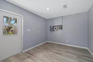 2818 Olympic St, Sarasota, FL 34231 - Photo 35