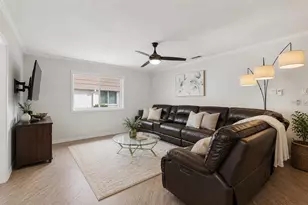 2731 Riverbluff Way, Sarasota, FL 34231 - Photo 11