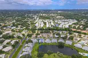 4136 Bowling Green Cir, Sarasota, FL 34233 - Photo 7