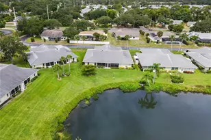 4136 Bowling Green Cir, Sarasota, FL 34233 - Photo 5