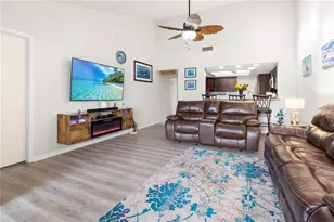 4136 Bowling Green Cir, Sarasota, FL 34233 - Photo 25