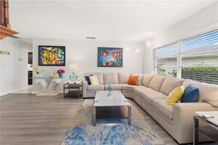 4136 Bowling Green Cir, Sarasota, FL 34233 - Photo 13