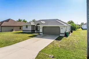 10056 Lebanon Dr, Port Charlotte, FL 33981 - Photo 31