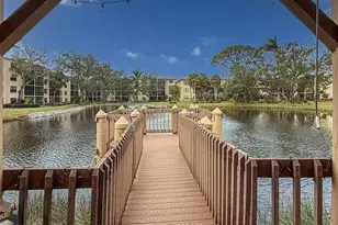 390 301 Blvd W, Bradenton, FL 34205 - Photo 31