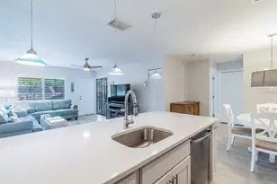 2724 72nd St W, Bradenton, FL 34209 - Photo 3