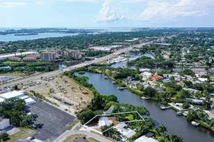 2103 Lusitania Dr, Sarasota, FL 34231 - Photo 45