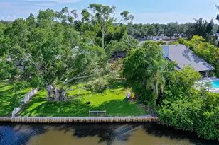 2103 Lusitania Dr, Sarasota, FL 34231 - Photo 41