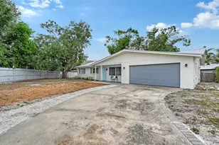 2103 Lusitania Dr, Sarasota, FL 34231 - Photo 5