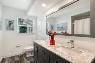 2103 Lusitania Dr, Sarasota, FL 34231 - Photo 29