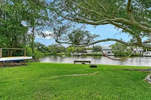 2103 Lusitania Dr, Sarasota, FL 34231 - Photo 35