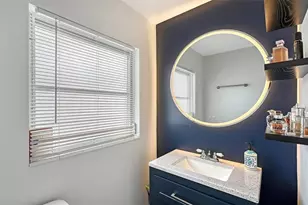 2103 Lusitania Dr, Sarasota, FL 34231 - Photo 25
