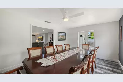 2103 Lusitania Drive, Sarasota, FL 34231 - Photo 21