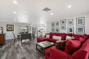 2103 Lusitania Dr, Sarasota, FL 34231 - Photo 9