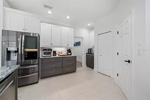 1595 Pinyon Pine Dr, Sarasota, FL 34240 - Photo 3