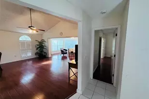 3605 57th Ave Dr W, Bradenton, FL 34210 - Photo 3