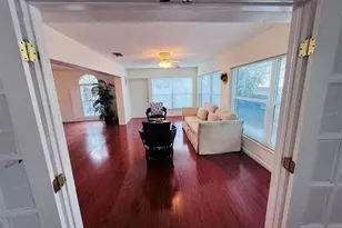 3605 57th Ave Dr W, Bradenton, FL 34210 - Photo 9