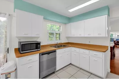 3605 57th  Avenue Dr W, Bradenton, FL 34210 - Photo 7