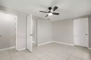 2913 McIntosh Rd, Sarasota, FL 34232 - Photo 7