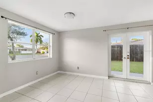 2913 McIntosh Rd, Sarasota, FL 34232 - Photo 9