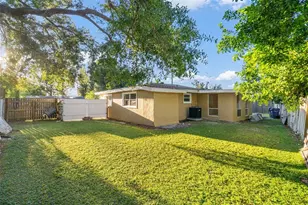 2913 McIntosh Rd, Sarasota, FL 34232 - Photo 11