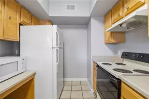 3005 Chianti Ct, Sarasota, FL 34237 - Photo 11