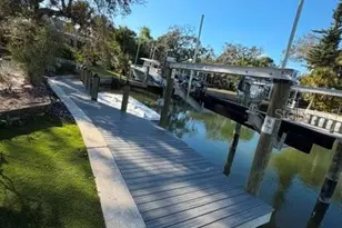 605 Lotus Ln, Sarasota, FL 34242 - Photo 29