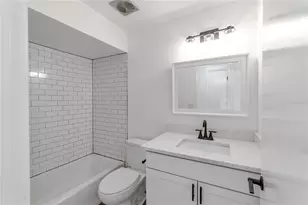 3420 29th St Ct E, Bradenton, FL 34208 - Photo 7