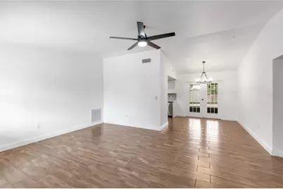 3420 29th Street Court E, Bradenton, FL 34208 - Photo 3