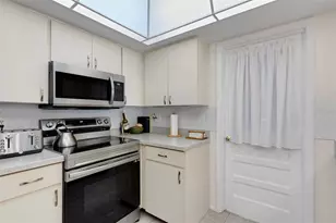 1306 Bottlebrush Dr, Bradenton, FL 34208 - Photo 11