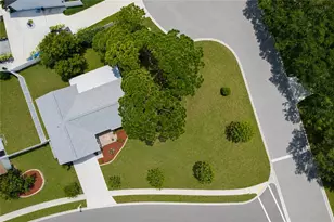 6807 36th Ave Dr W W, Bradenton, FL 34209 - Photo 5