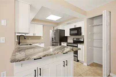 6807 36th Ave Dr W W, Bradenton, FL 34209 - Photo 13