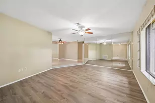 4873 Huntleigh Dr, Sarasota, FL 34233 - Photo 5