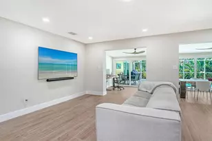 602 Buttonwood Dr, Longboat Key, FL 34228 - Photo 13