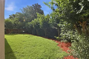 11717 Derbyshire Dr, Tampa, FL 33626 - Photo 5