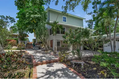 70 Mound Place, Terra Ceia, FL 34250 - Photo 3