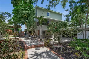 70 Mound Pl, Terra Ceia, FL 34250 - Photo 3