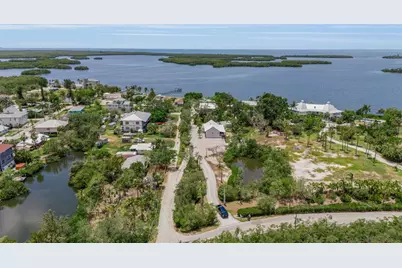 70 Mound Place, Terra Ceia, FL 34250 - Photo 63
