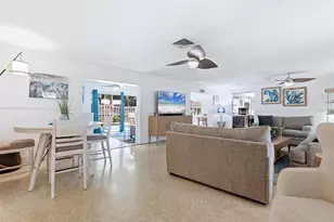 5128 Oxford Dr, Sarasota, FL 34242 - Photo 5