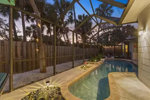 5128 Oxford Dr, Sarasota, FL 34242 - Photo 55