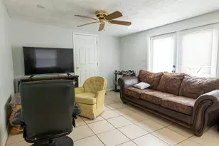 3731 Papai Dr, Sarasota, FL 34232 - Photo 7