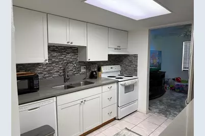5026 Water Oak Drive #114, Bradenton, FL 34207 - Photo 5