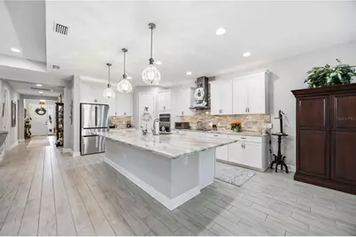 11329 Montserrat Drive, Venice, FL 34293 - Photo 17