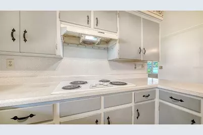 5938 Murdock Avenue, Sarasota, FL 34231 - Photo 15