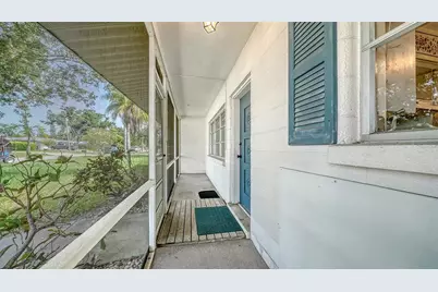 5938 Murdock Avenue, Sarasota, FL 34231 - Photo 5